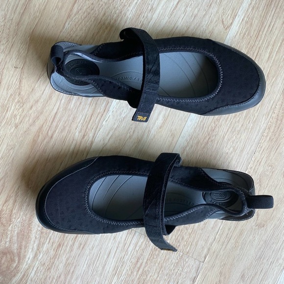 Teva Northwater Gore Strap Mary Jane Flats Women's Size 10.5 Black - Picture 3 of 7